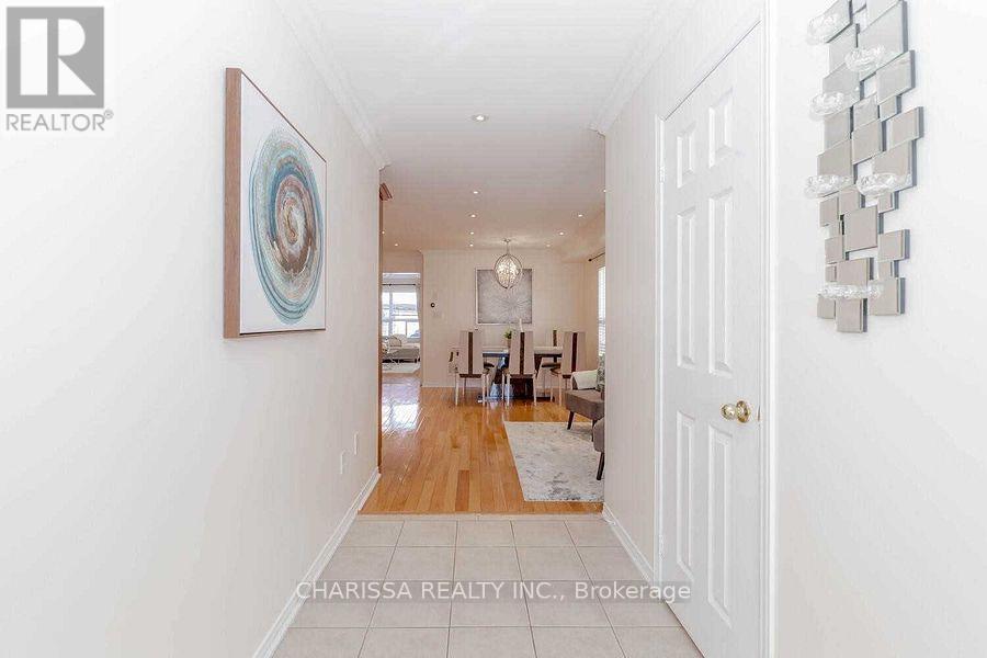 Photo 5 of Upper 131 Argento Crescent, Vaughan ON