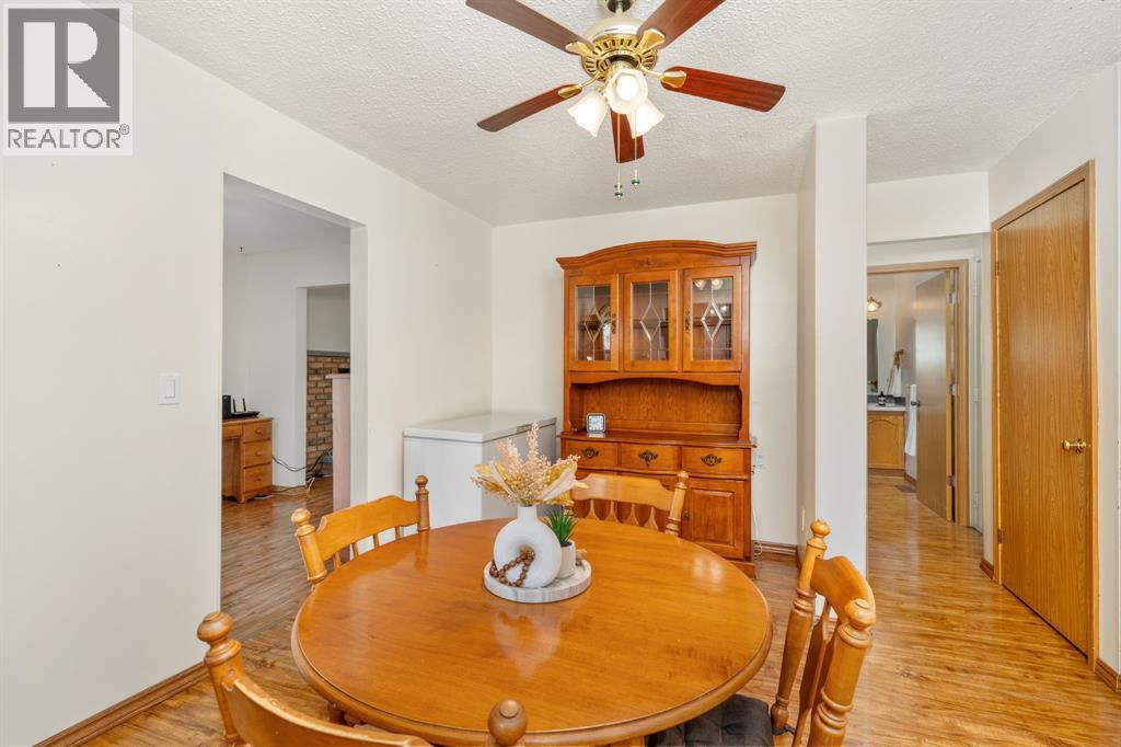 Photo 21 of 330 Willow Crescent, St Clair ON
