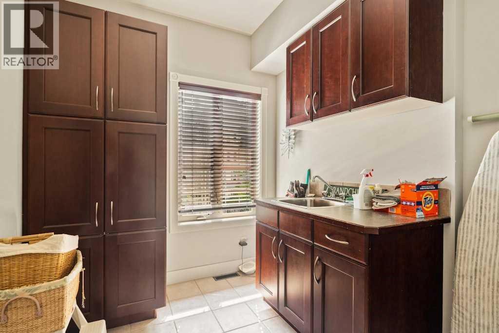 Single Family House for Sale in  Erlton Street SW Erlton Calgary 
