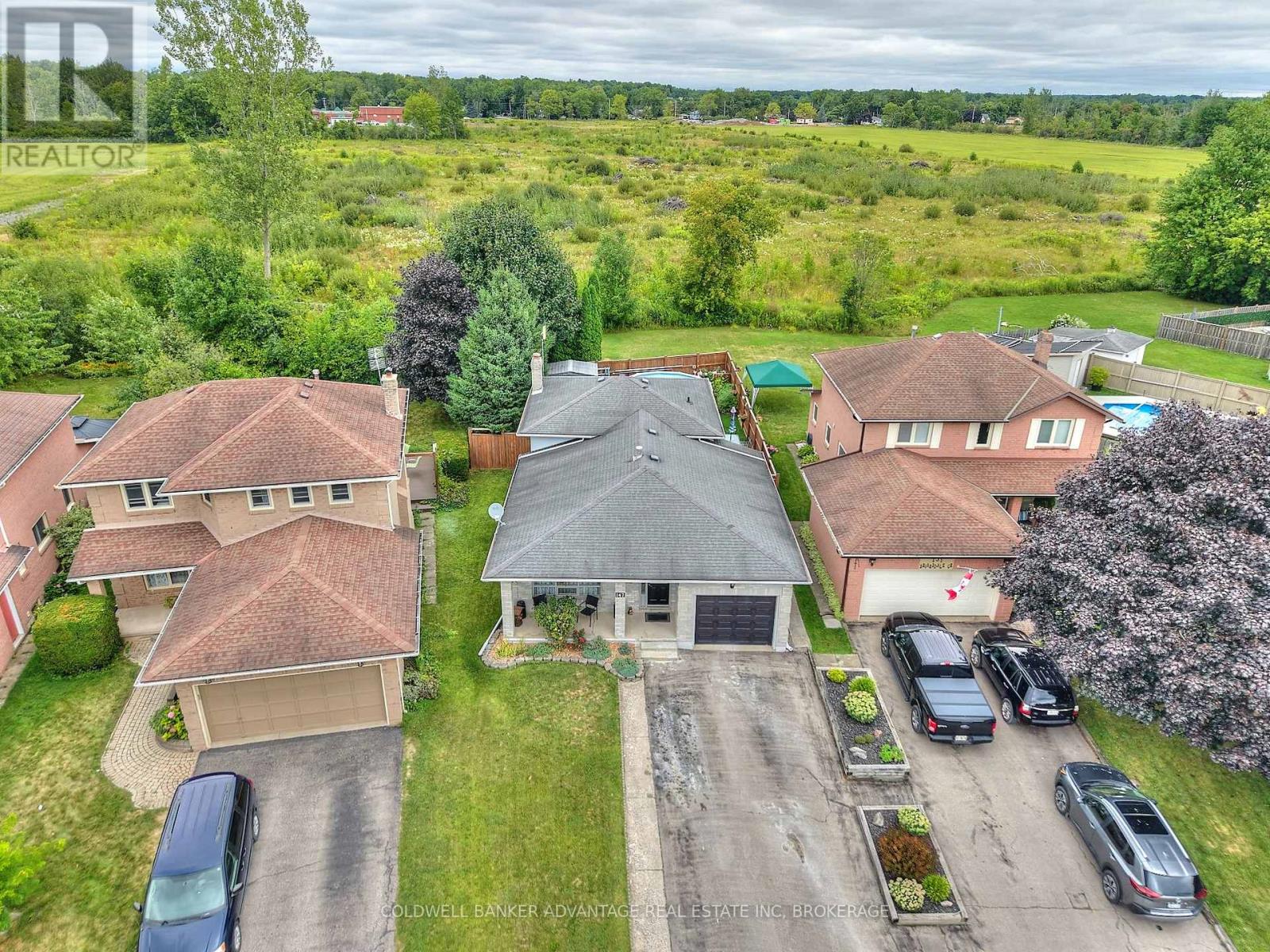 Photo 4 of 147 Briarsdale Crescent, Welland ON