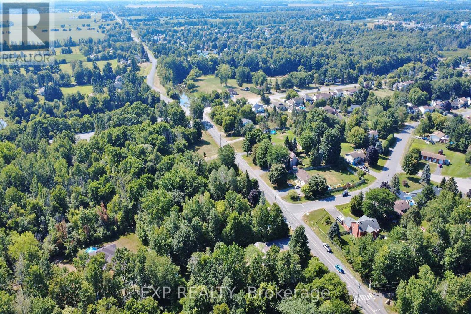 Photo 23 of 1083 Eadie Road, Russell ON