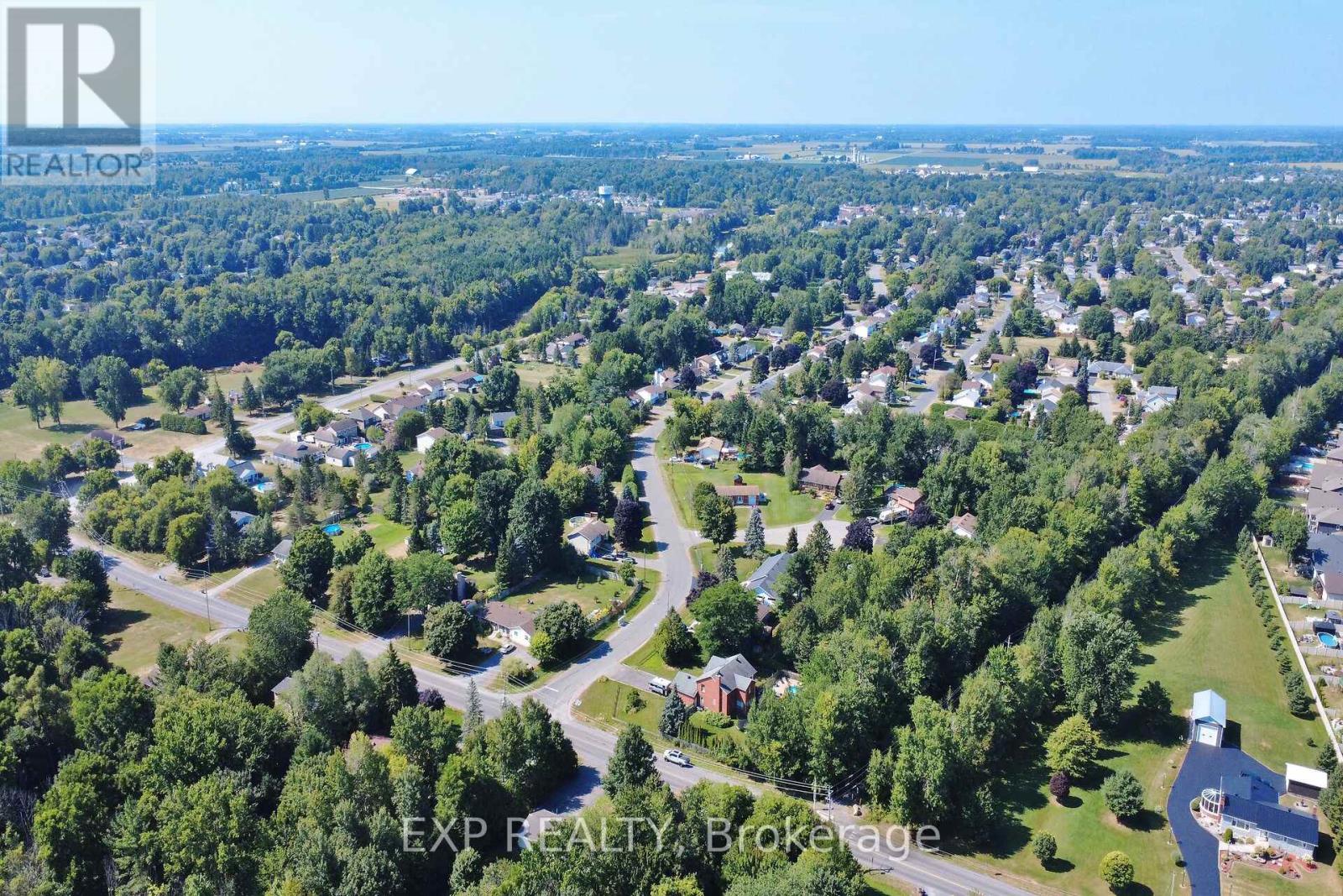 Photo 19 of 1083 Eadie Road, Russell ON
