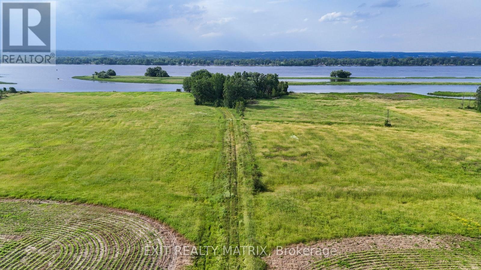 Photo 2 of 3521 Old Montreal Road, Ottawa ON