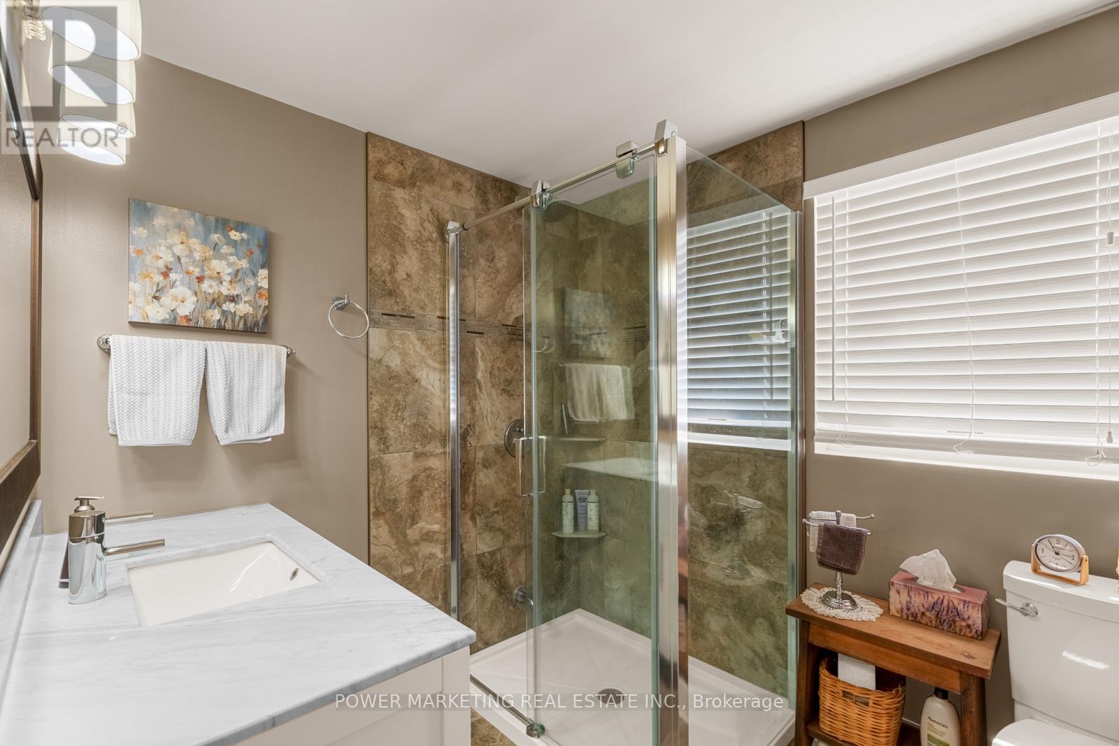 Photo 17 of 49 Mclachlin Street, Arnprior ON