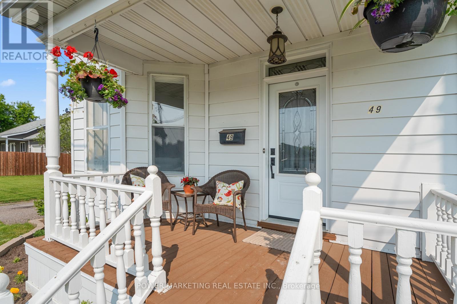 Photo 5 of 49 Mclachlin Street, Arnprior ON