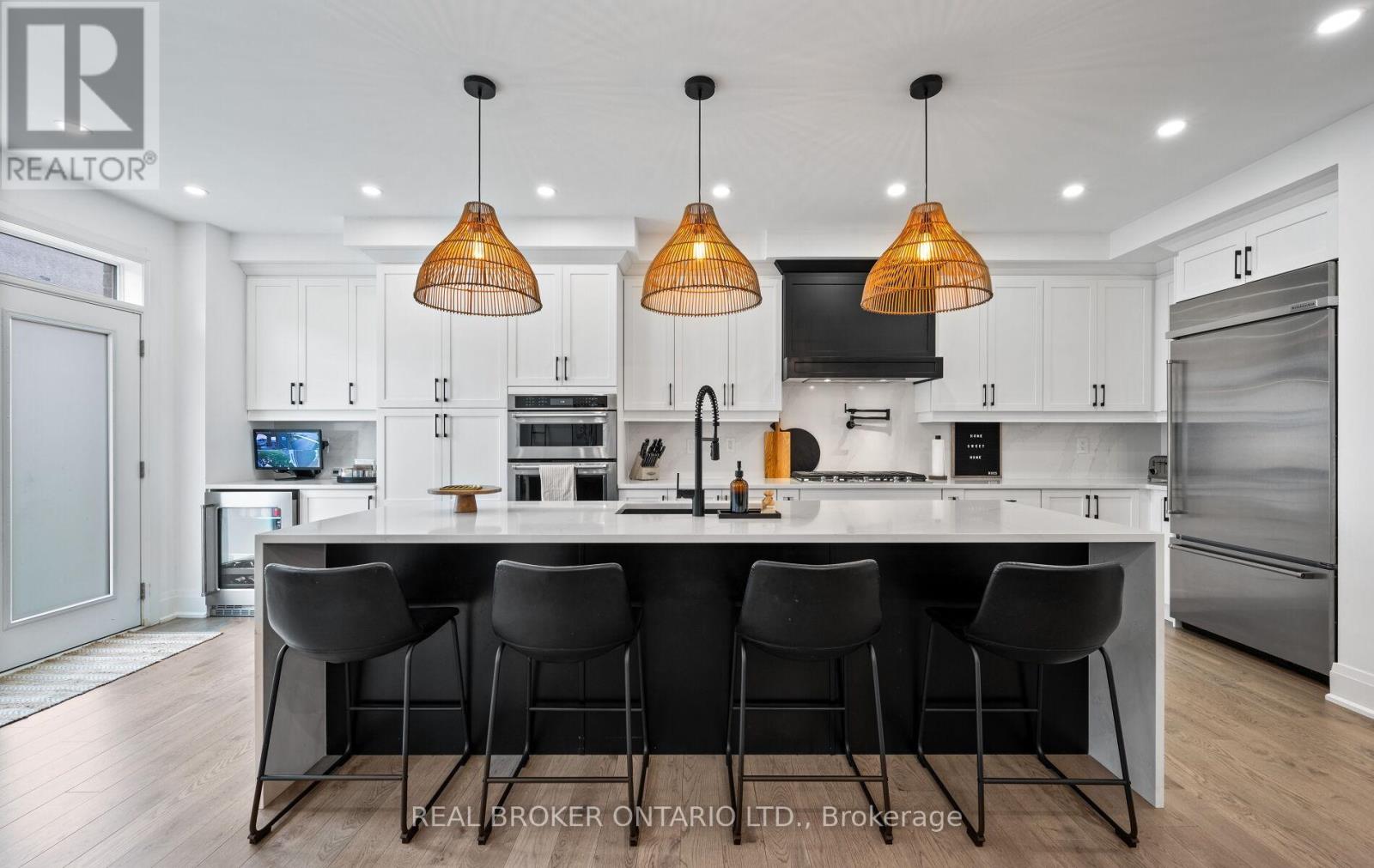 Photo 13 of 547 Veterans Drive, Brampton ON