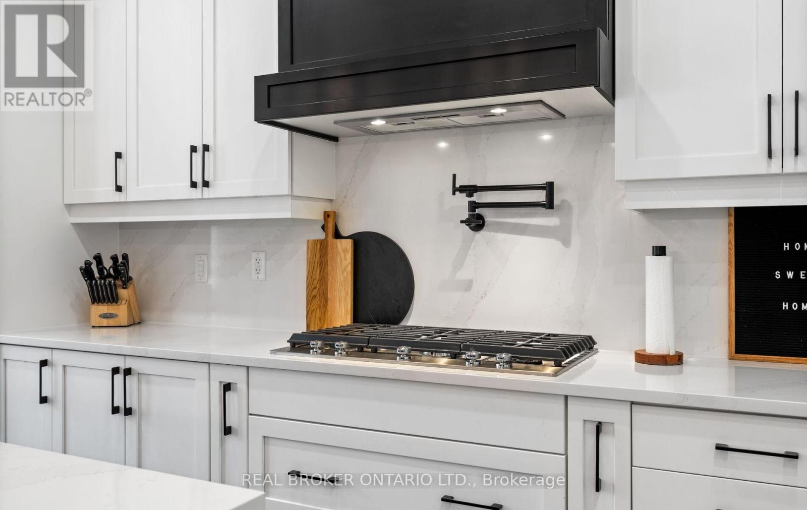 Photo 15 of 547 Veterans Drive, Brampton ON