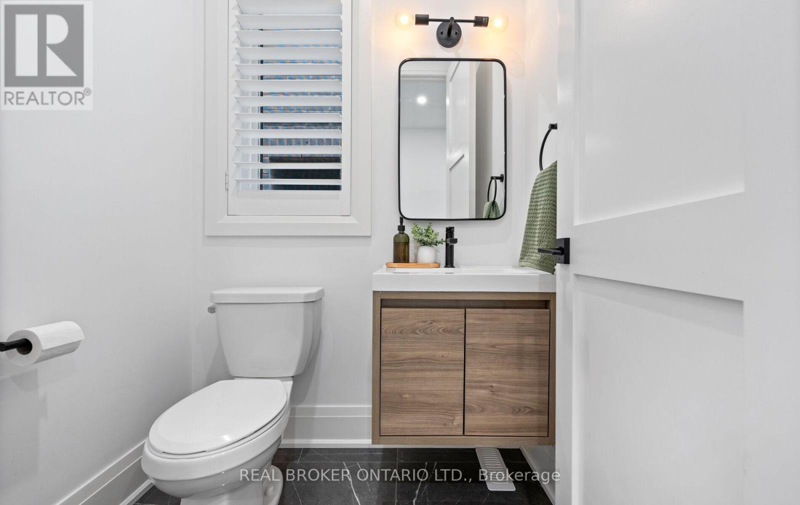 Photo 19 of 547 Veterans Drive, Brampton ON