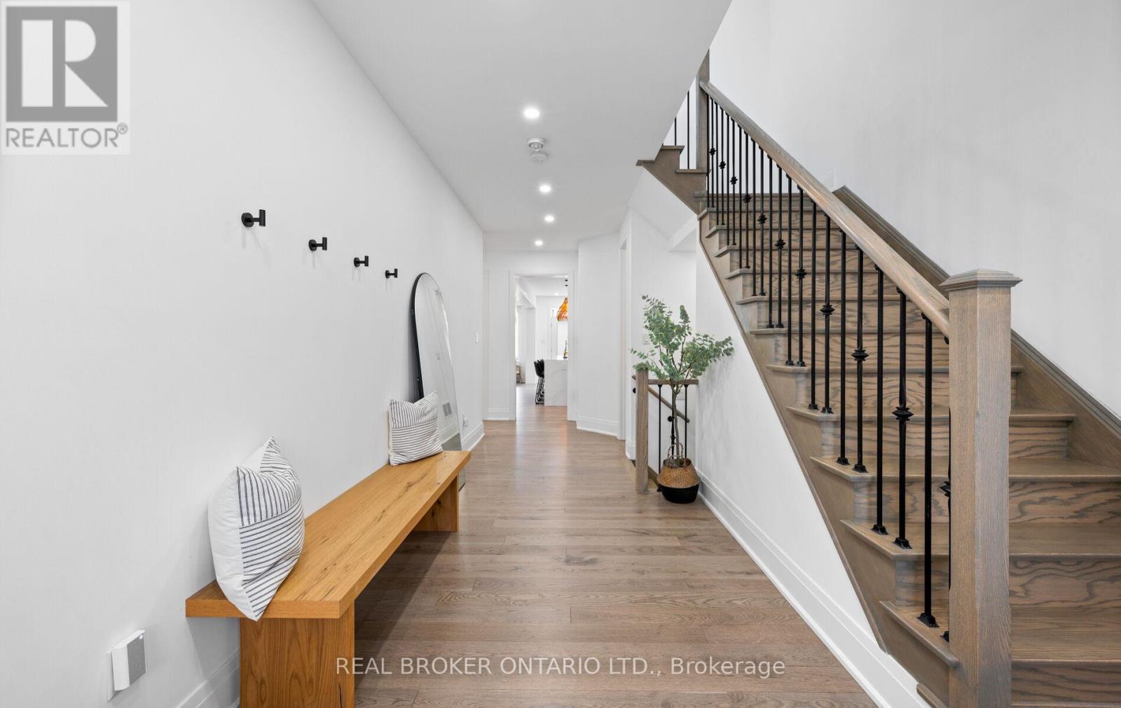 Photo 2 of 547 Veterans Drive, Brampton ON