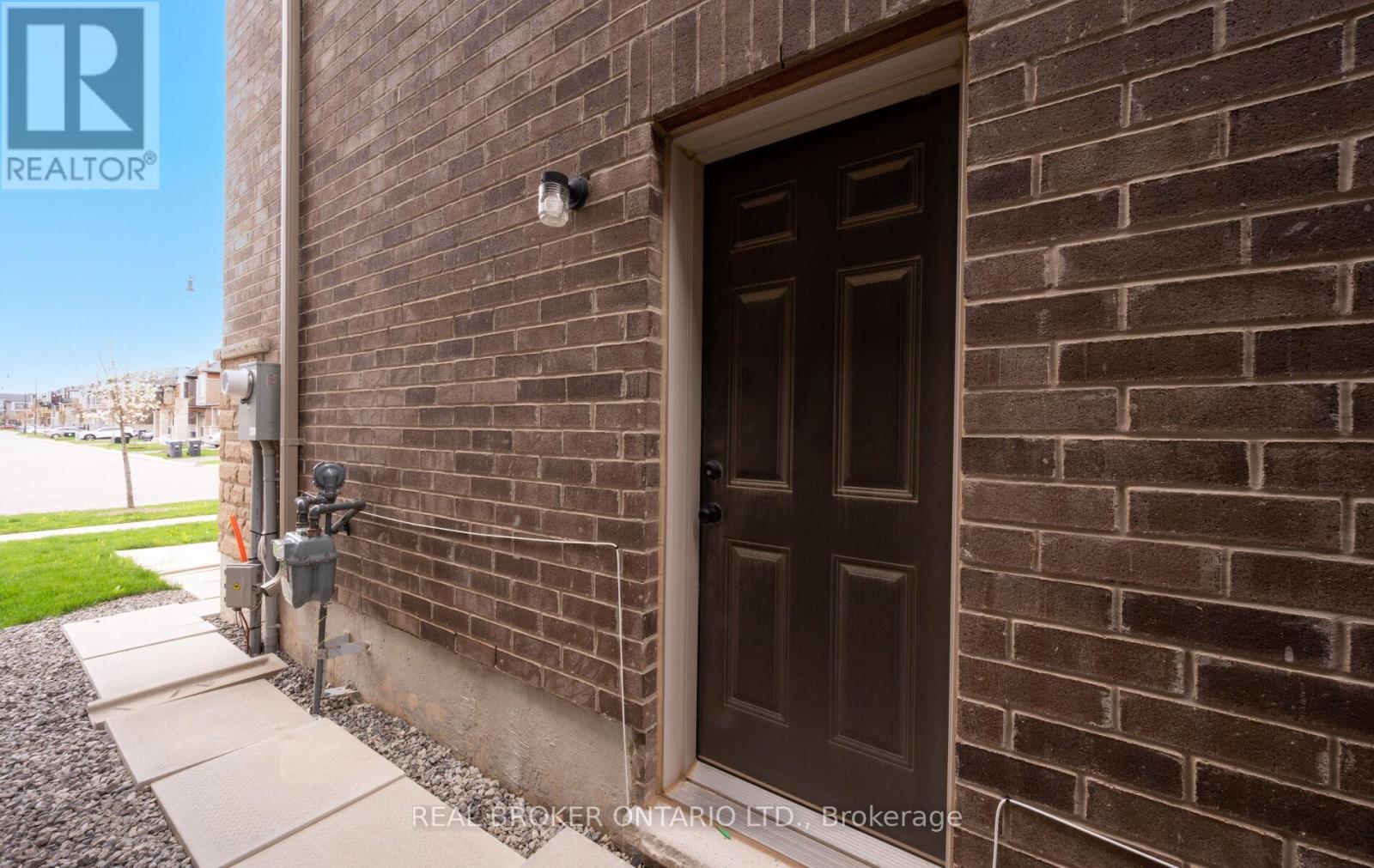 Photo 40 of 547 Veterans Drive, Brampton ON