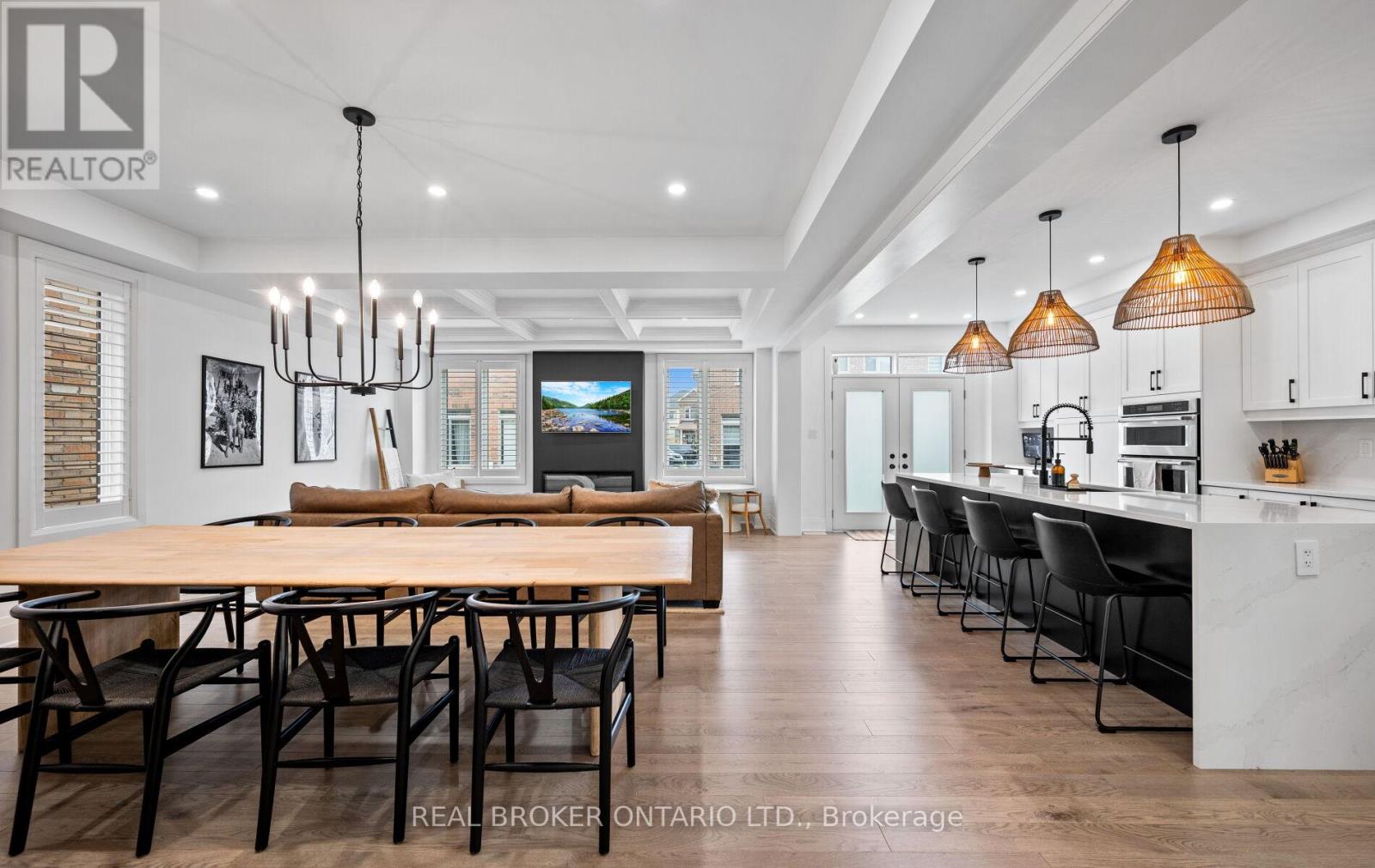 Photo 5 of 547 Veterans Drive, Brampton ON