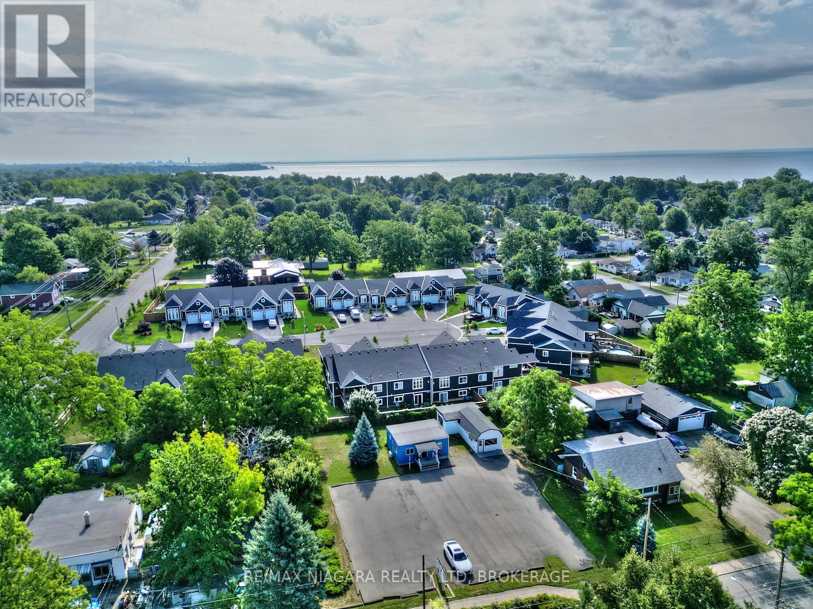 Photo 25 of 210 Ridgeway Road, Fort Erie ON
