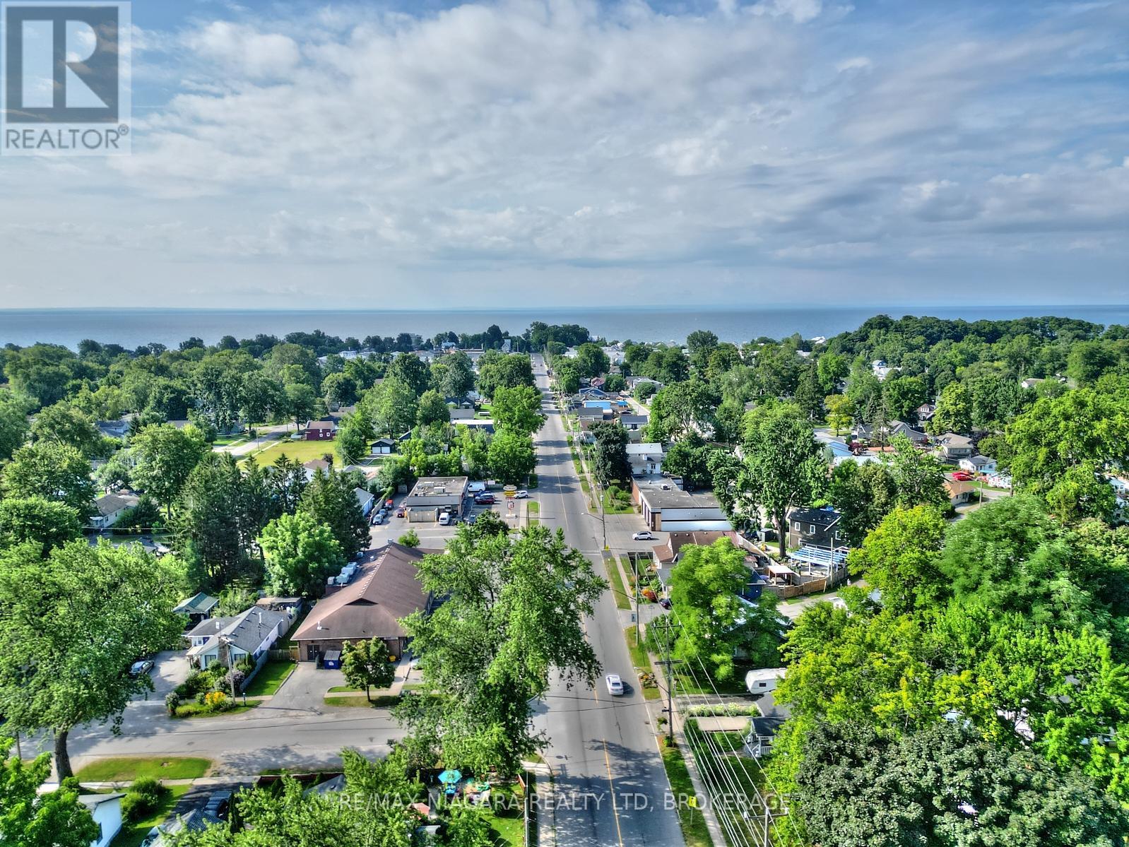 Photo 23 of 210 Ridgeway Road, Fort Erie ON