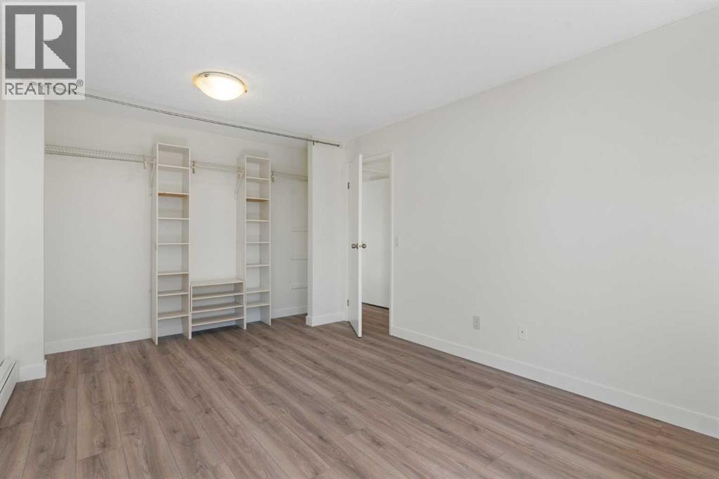 Single Family House for Sale in   Glamis Drive SW Glamorgan Calgary 
