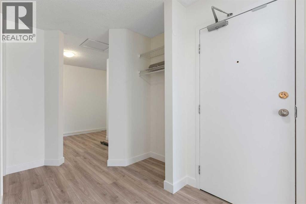 Single Family House for Sale in   Glamis Drive SW Glamorgan Calgary 