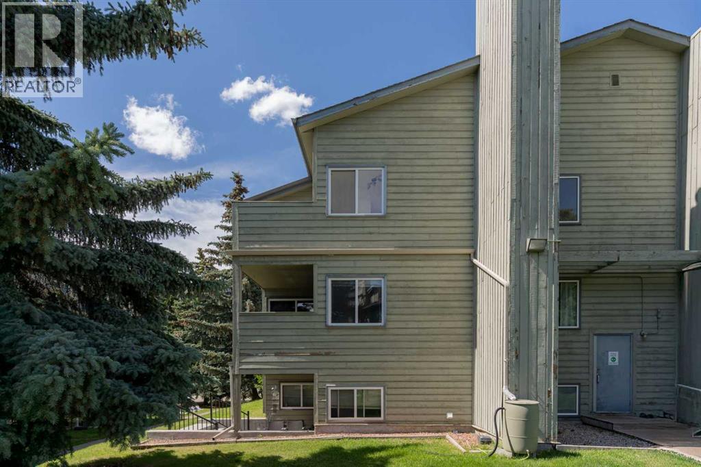 Single Family House for Sale in   Glamis Drive SW Glamorgan Calgary 
