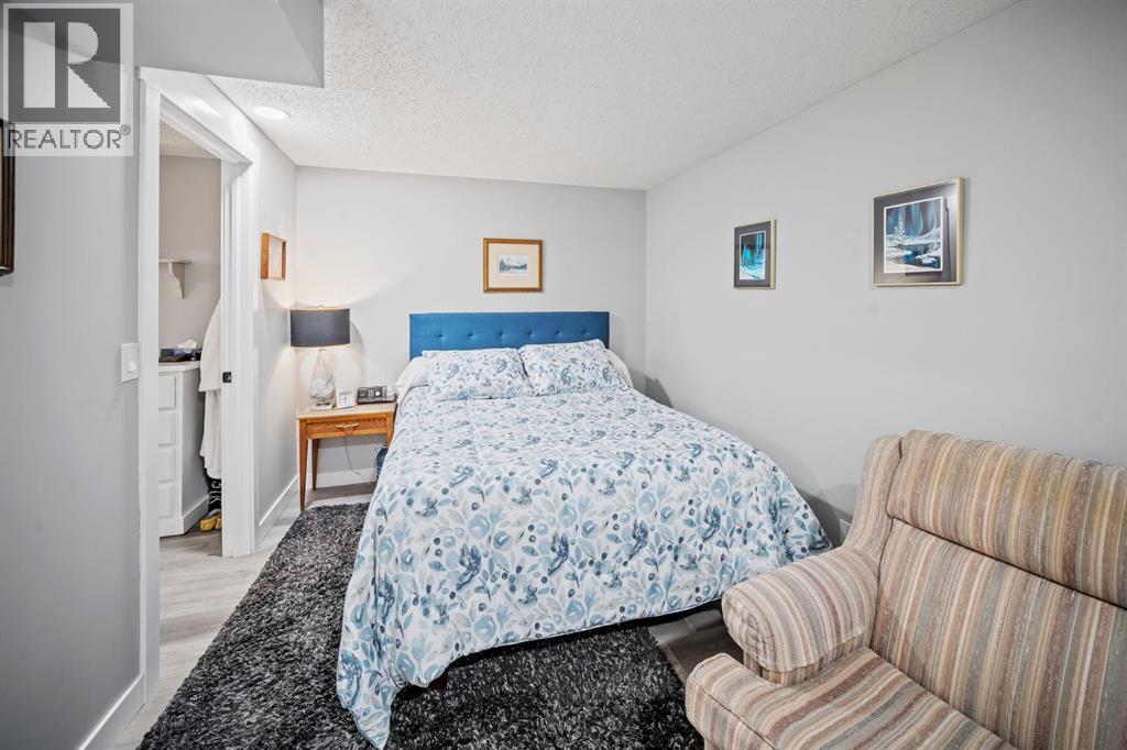Single Family House Bungalow for Sale in  Rivervalley Drive SE Riverbend Calgary 