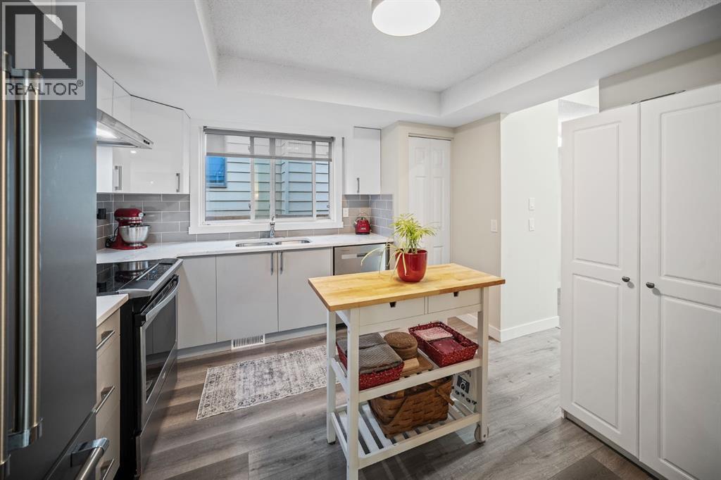 Single Family House Bungalow for Sale in  Rivervalley Drive SE Riverbend Calgary 
