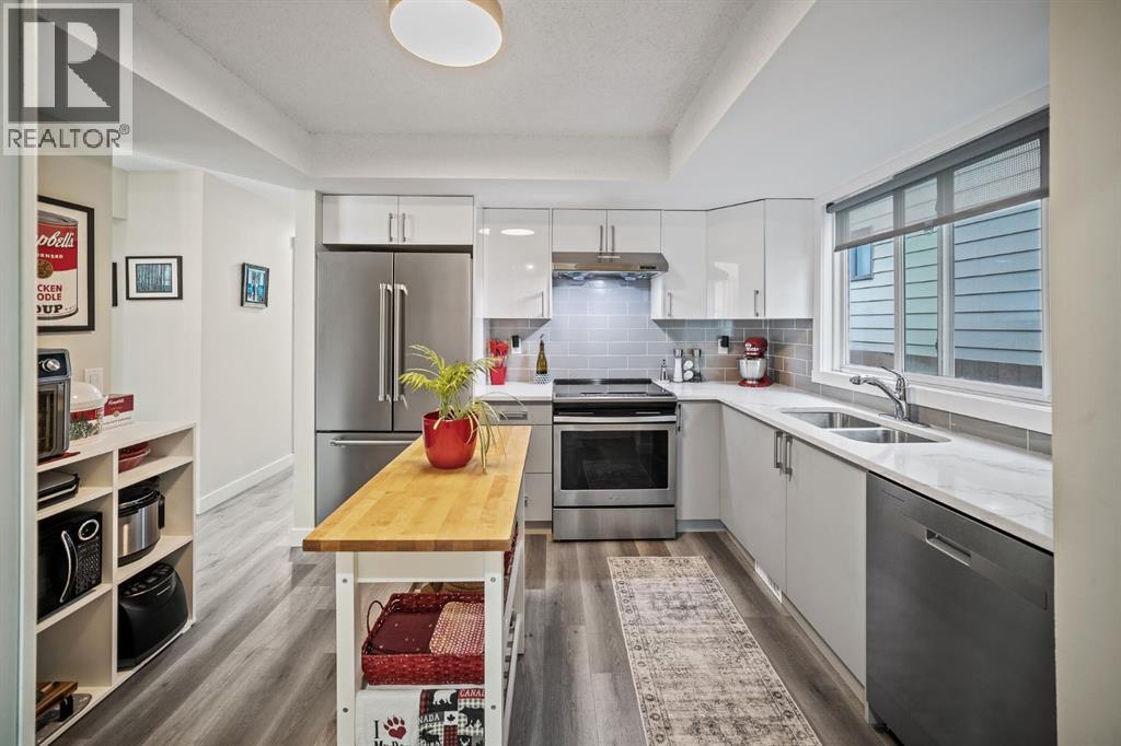 Single Family House Bungalow for Sale in  Rivervalley Drive SE Riverbend Calgary 