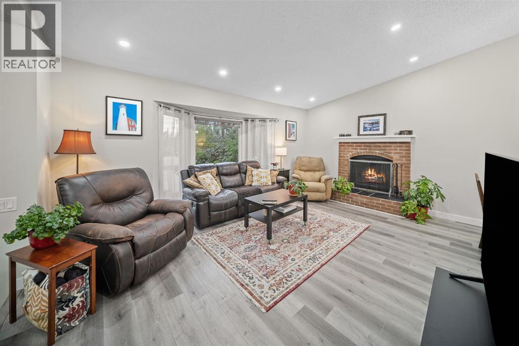 Single Family House Bungalow for Sale in  Rivervalley Drive SE Riverbend Calgary 