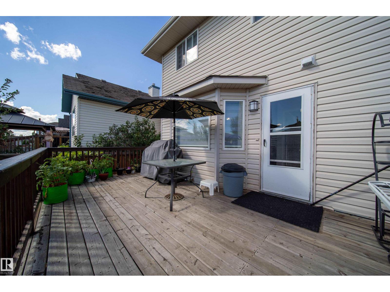 Photo 11 of 1905 36 Av Nw, Edmonton AB