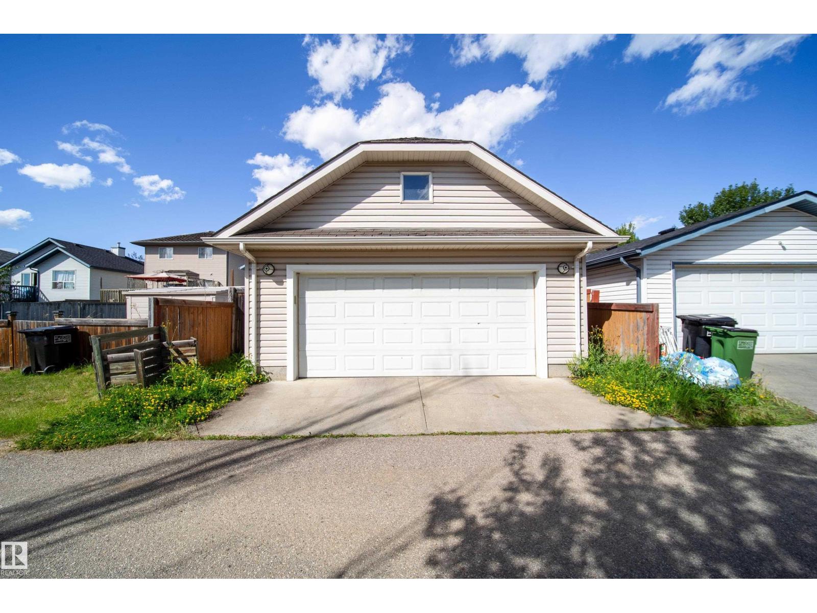 Photo 10 of 1905 36 Av Nw, Edmonton AB