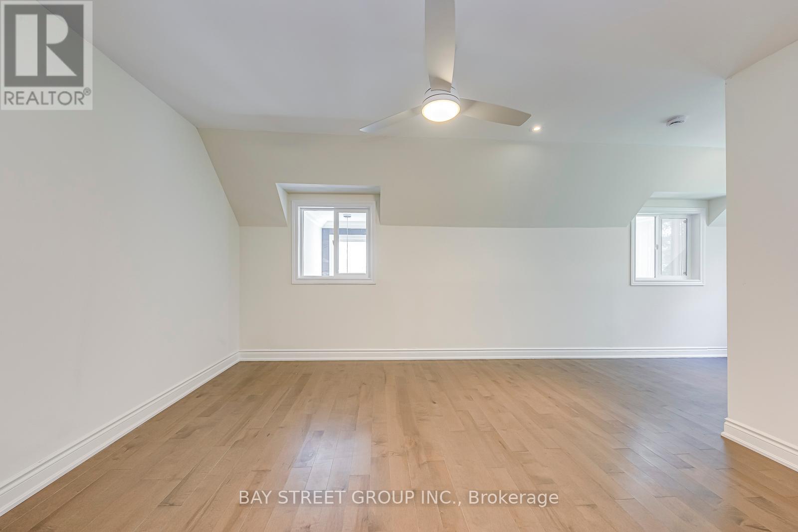 Photo 5 of 2273 Woodfield Road, Oakville ON