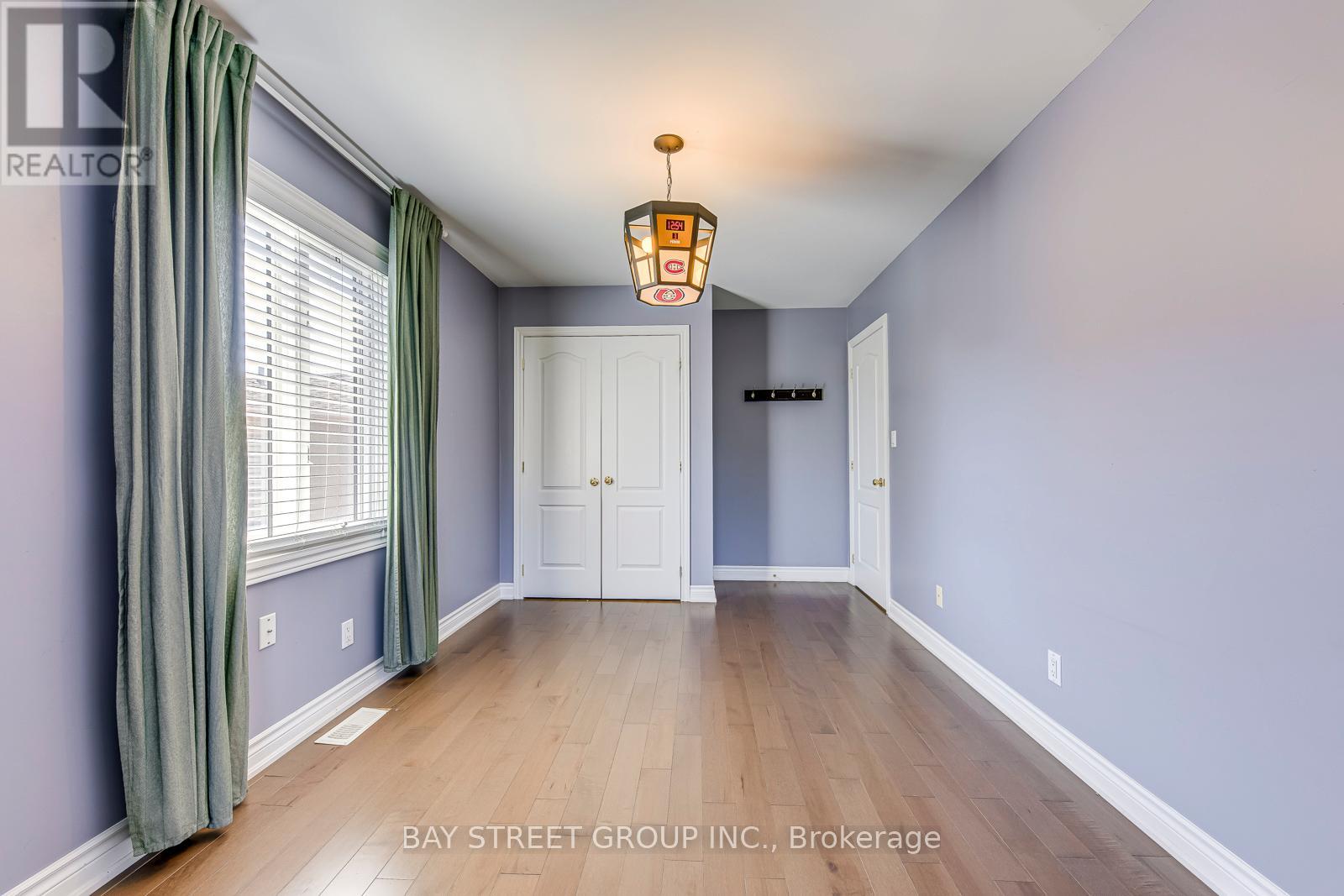 Photo 39 of 2273 Woodfield Road, Oakville ON
