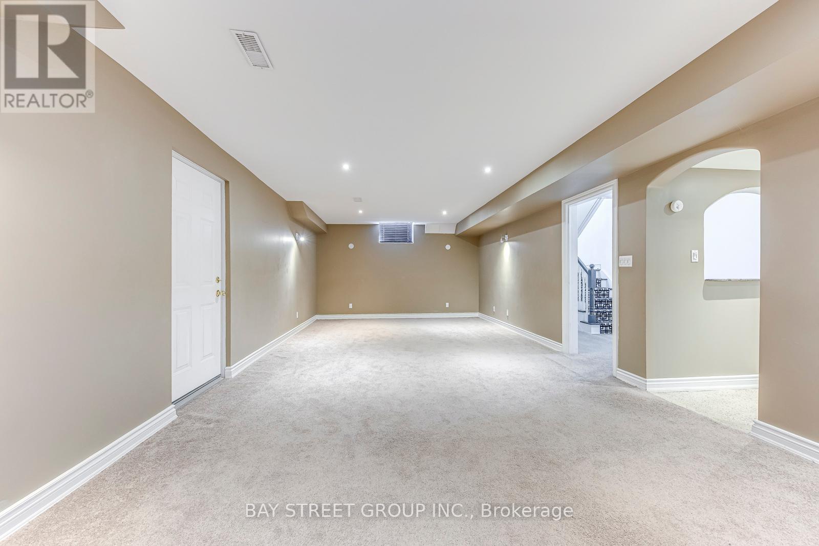 Photo 14 of 2273 Woodfield Road, Oakville ON