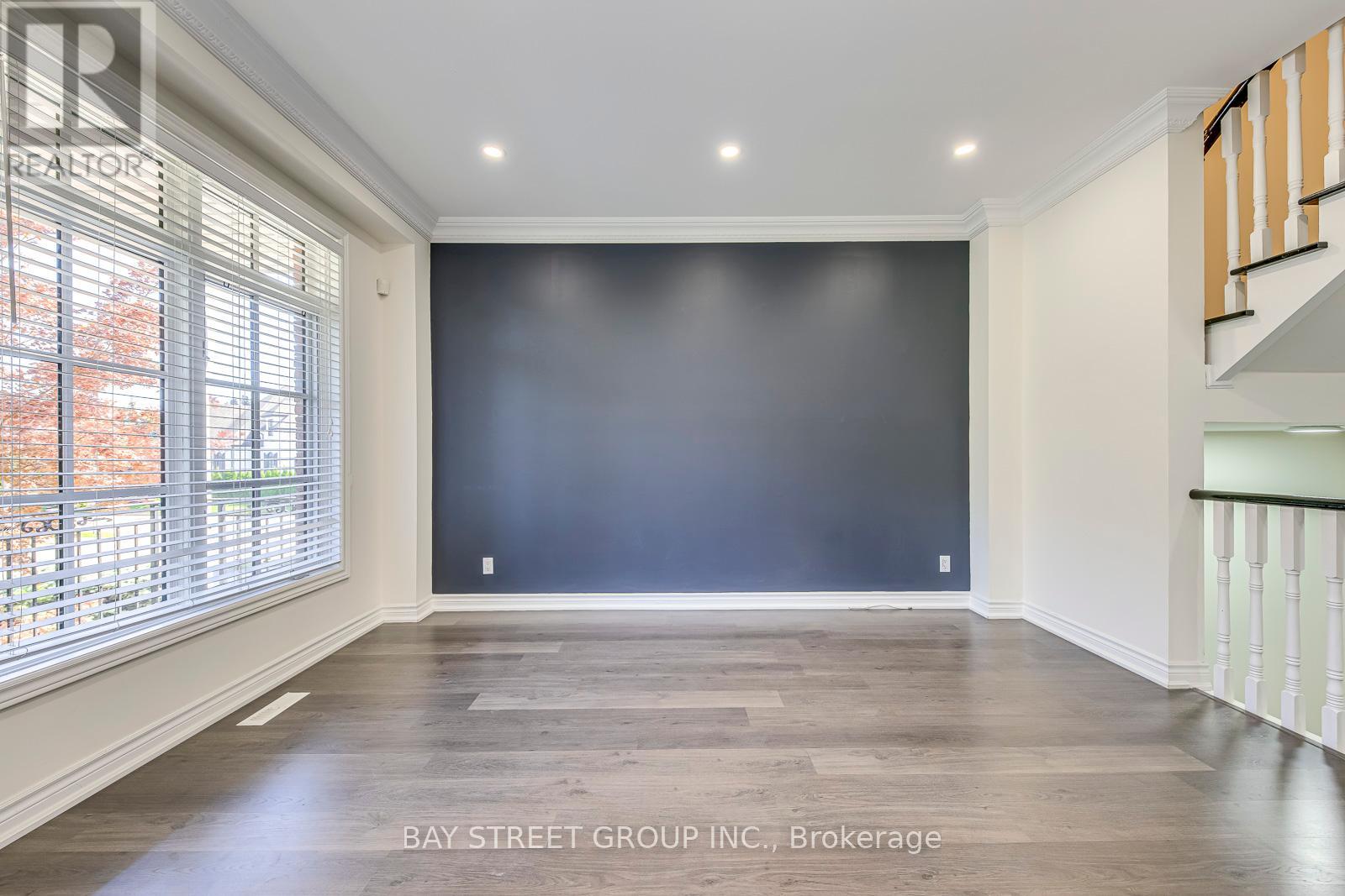 Photo 33 of 2273 Woodfield Road, Oakville ON