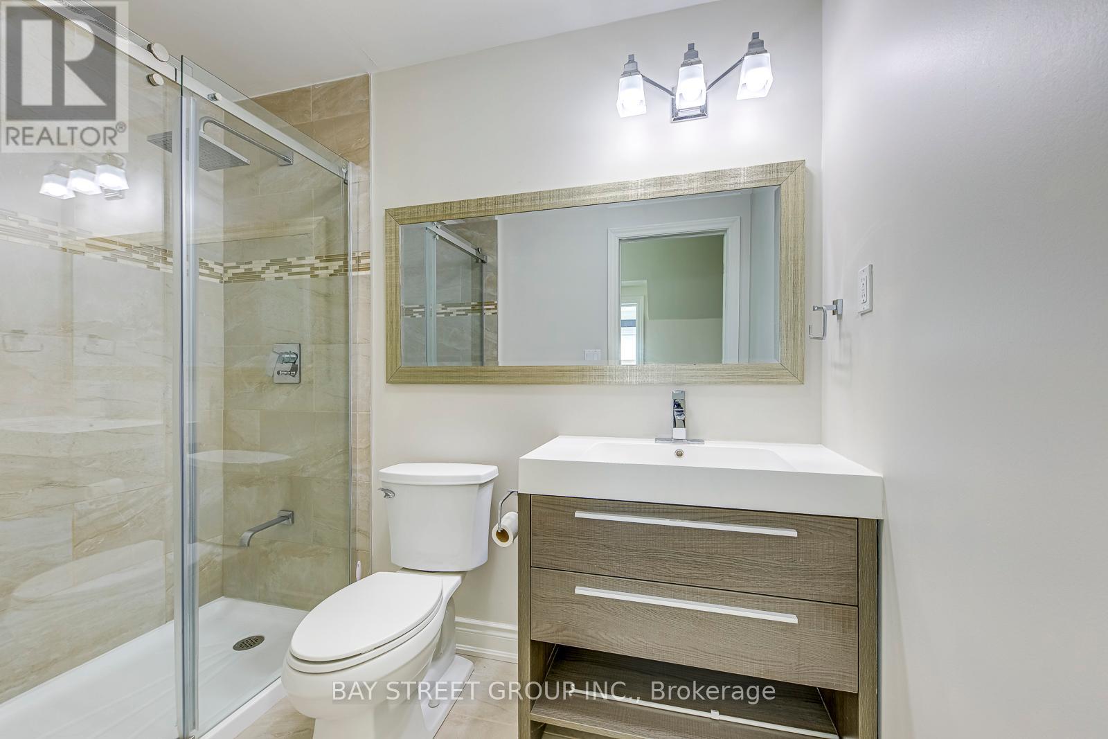 Photo 4 of 2273 Woodfield Road, Oakville ON