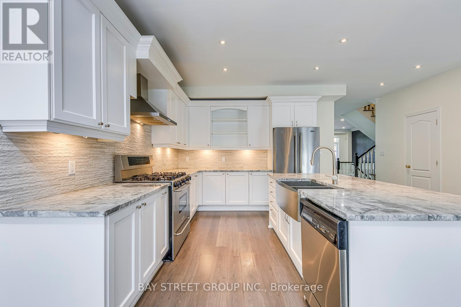 Photo 42 of 2273 Woodfield Road, Oakville ON