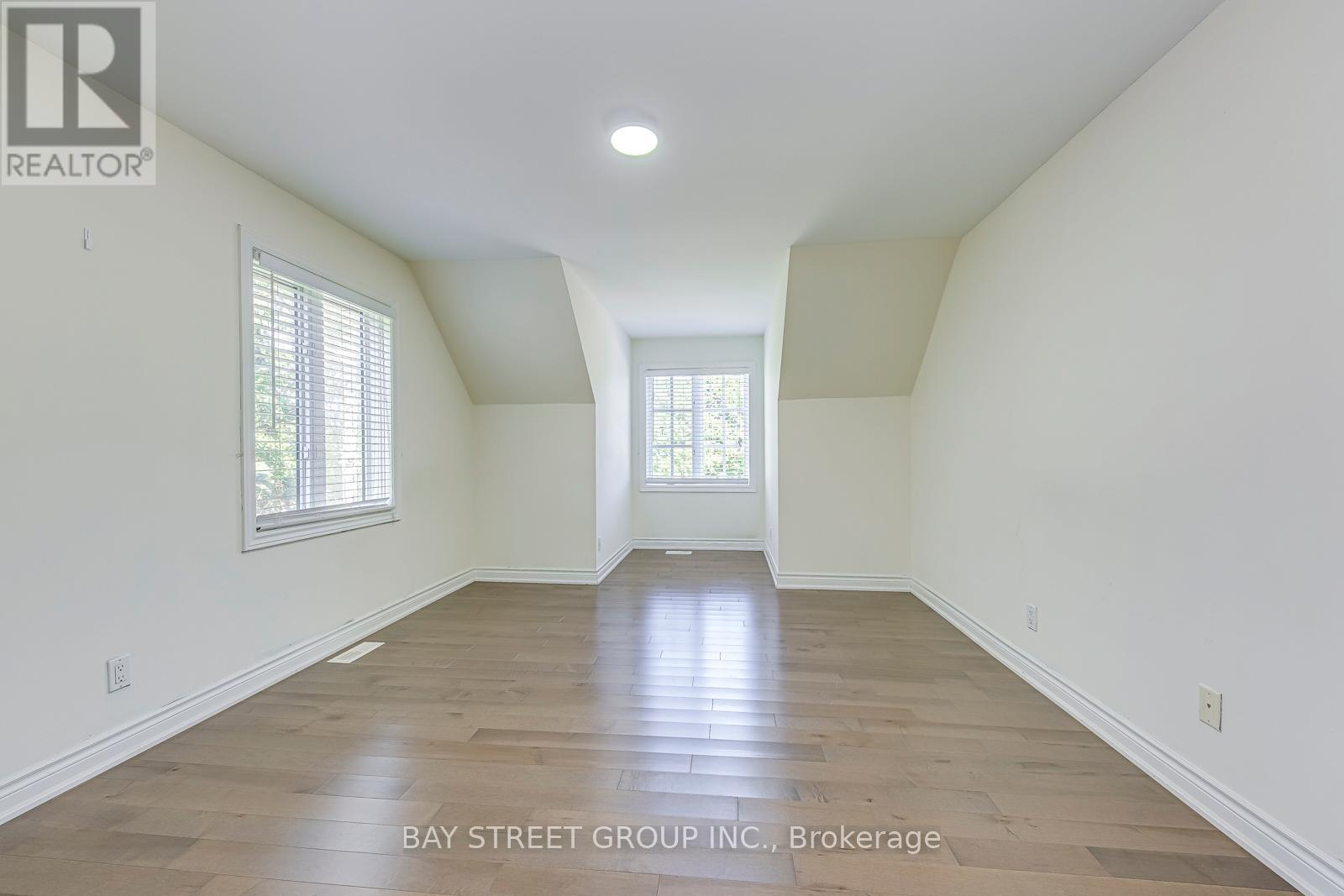 Photo 24 of 2273 Woodfield Road, Oakville ON