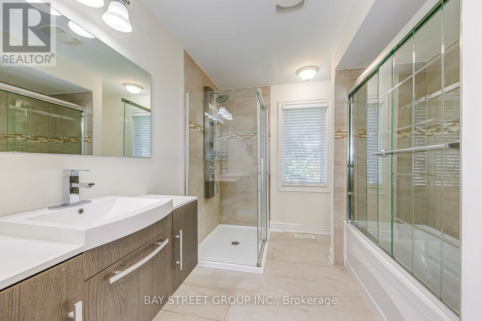 Photo 38 of 2273 Woodfield Road, Oakville ON