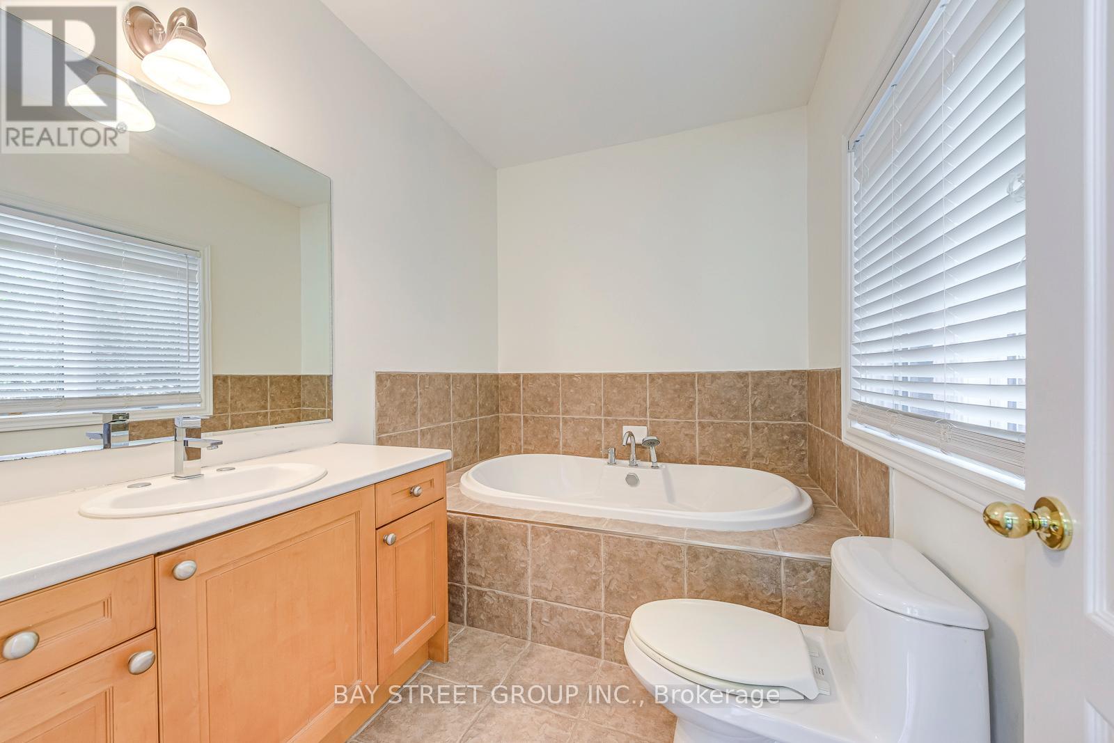 Photo 15 of 2273 Woodfield Road, Oakville ON