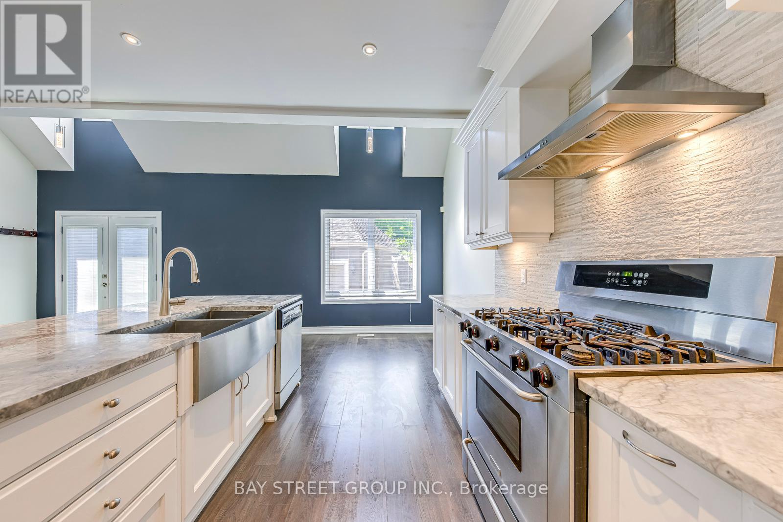 Photo 31 of 2273 Woodfield Road, Oakville ON