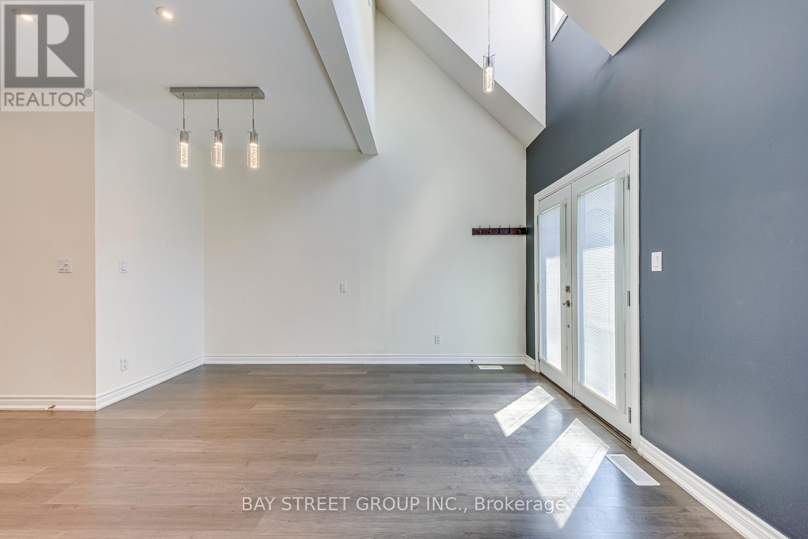 Photo 30 of 2273 Woodfield Road, Oakville ON