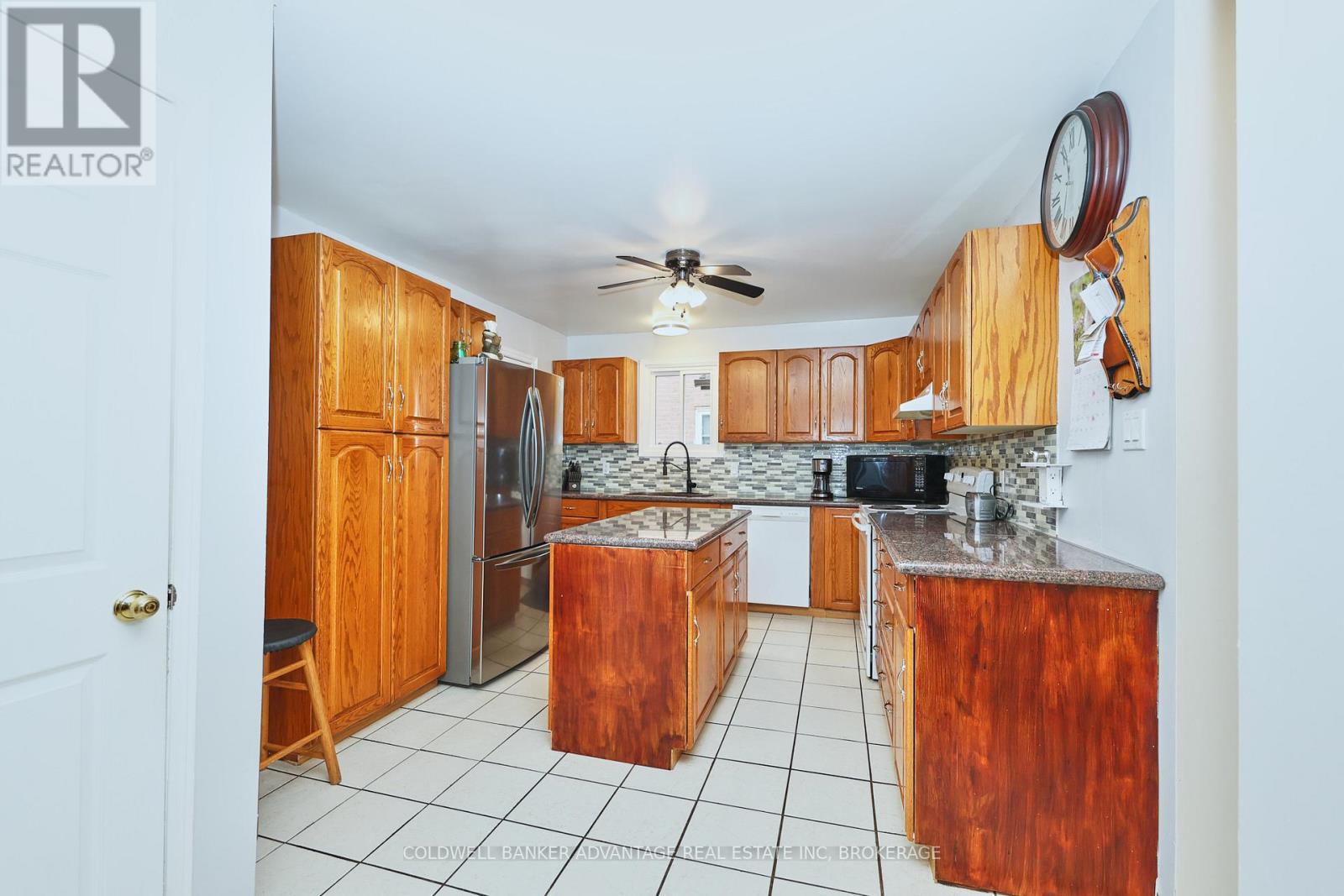 Photo 20 of 147 Briarsdale Crescent, Welland ON
