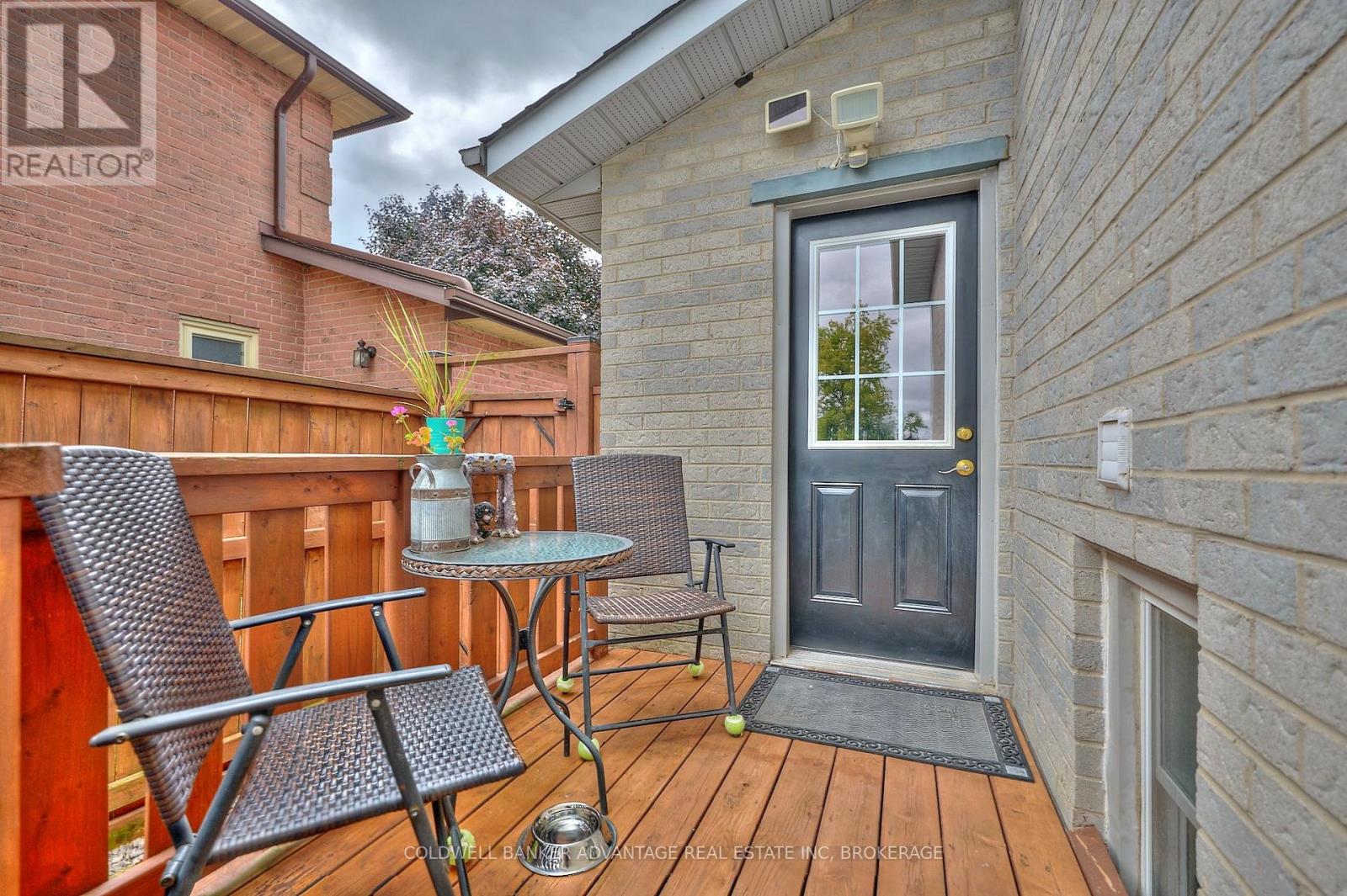 Photo 22 of 147 Briarsdale Crescent, Welland ON