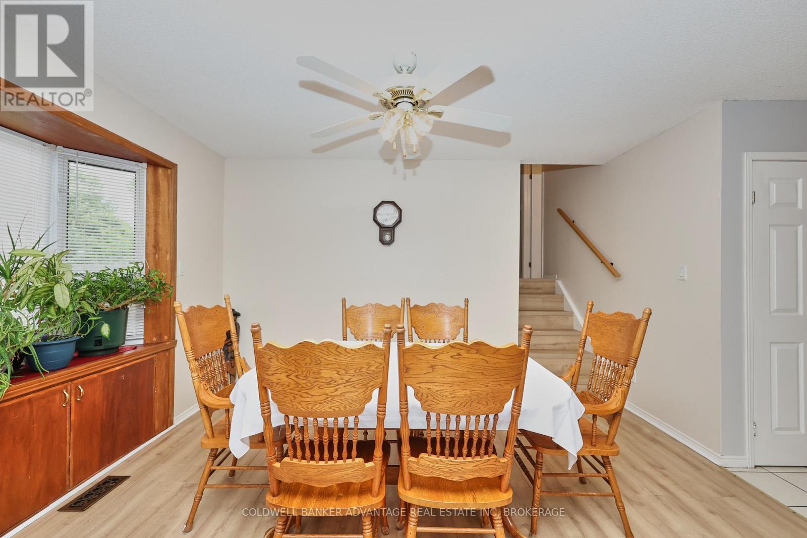 Photo 11 of 147 Briarsdale Crescent, Welland ON