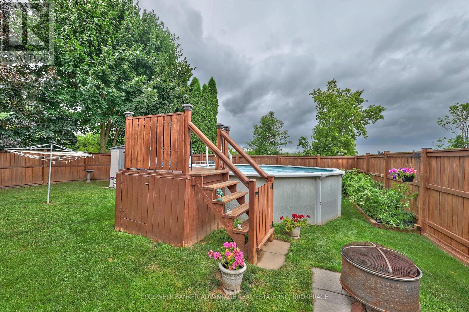 Photo 8 of 147 Briarsdale Crescent, Welland ON