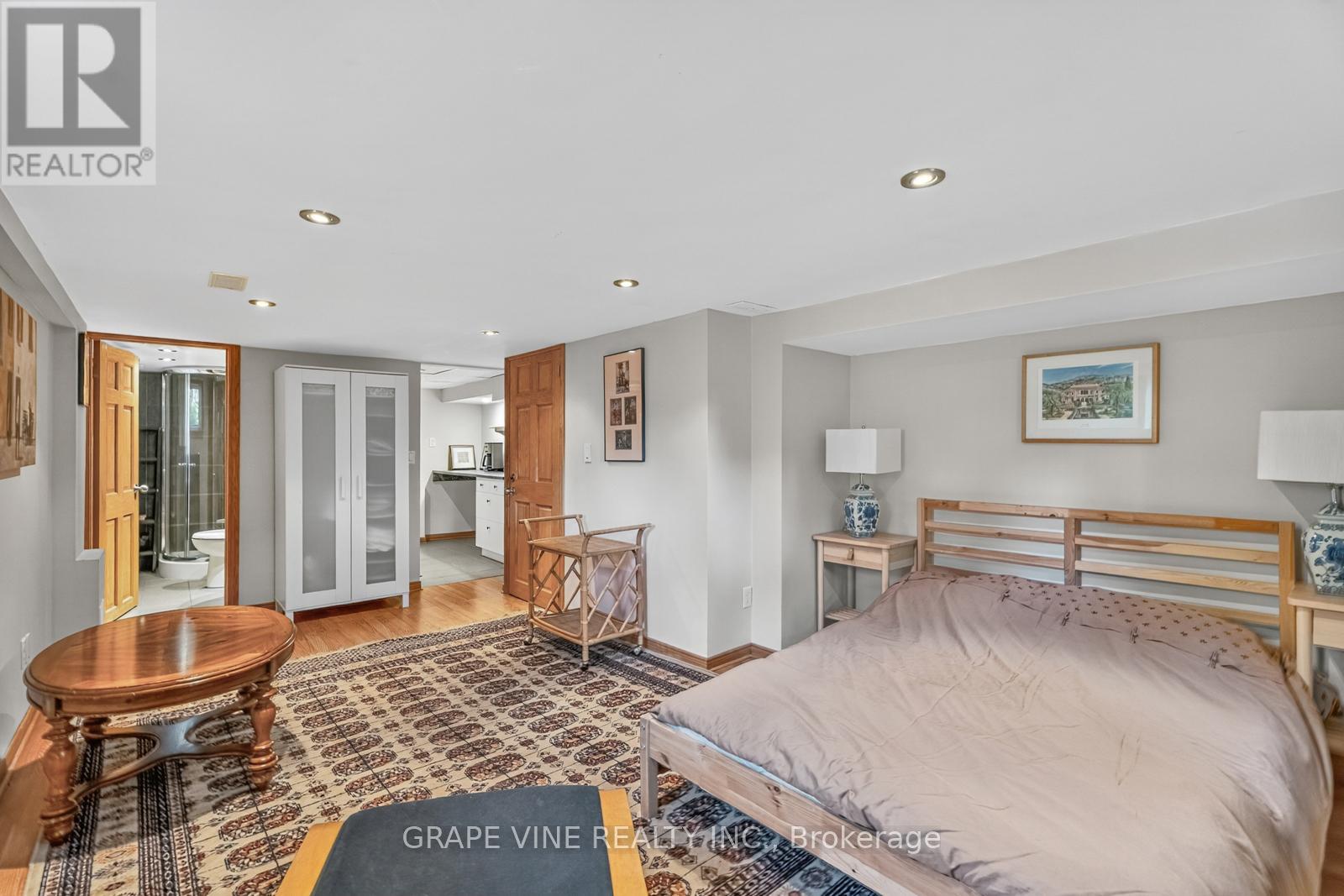 Photo 18 of 65 Bristol Avenue, Ottawa ON