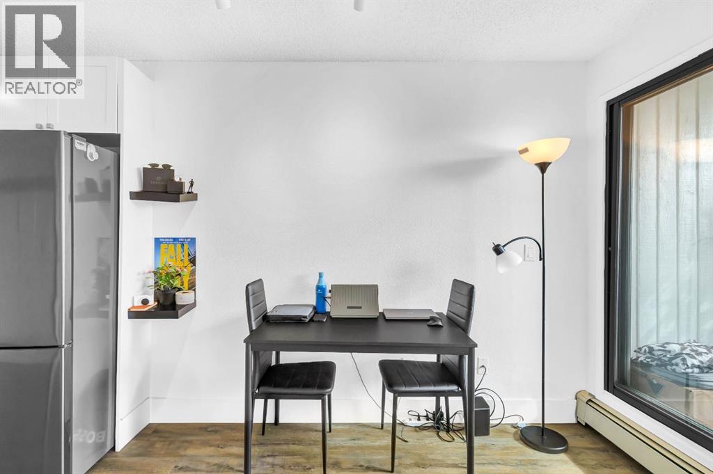 Single Family House Loft for Sale in    Street SW Bankview Calgary 