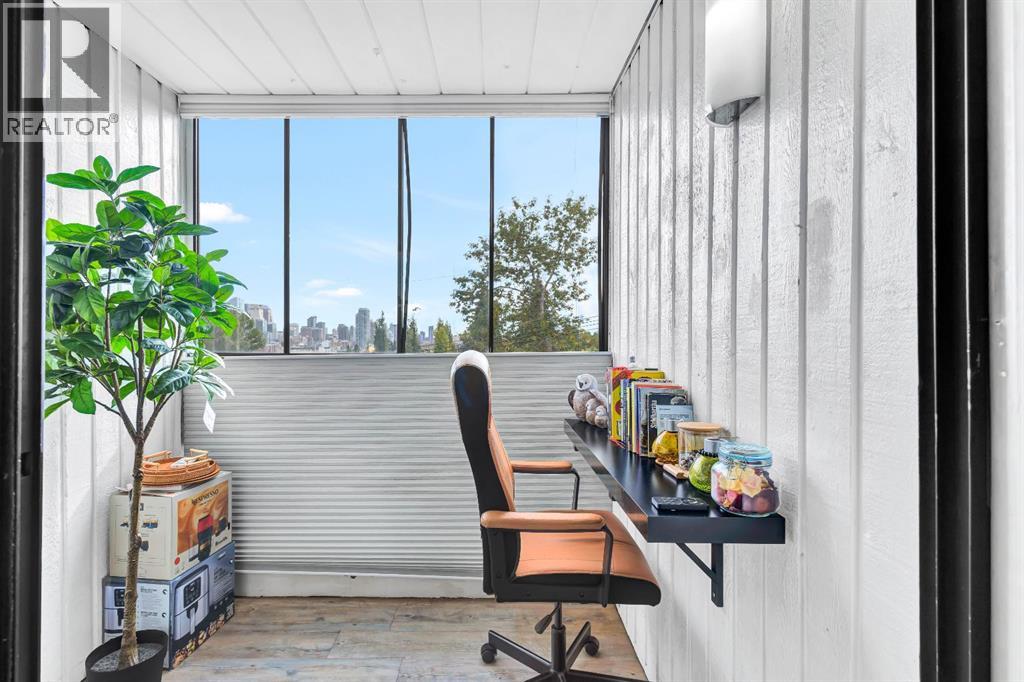 Single Family House Loft for Sale in    Street SW Bankview Calgary 
