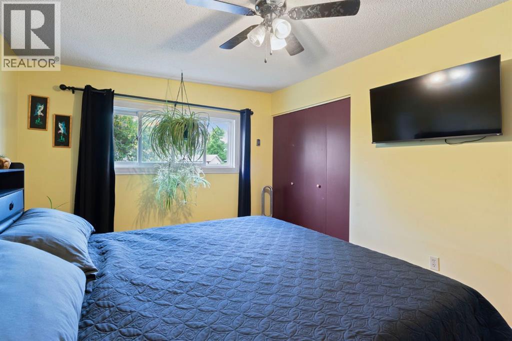 Single Family House Bi-level for Sale in  A Avenue SE Dover Calgary 