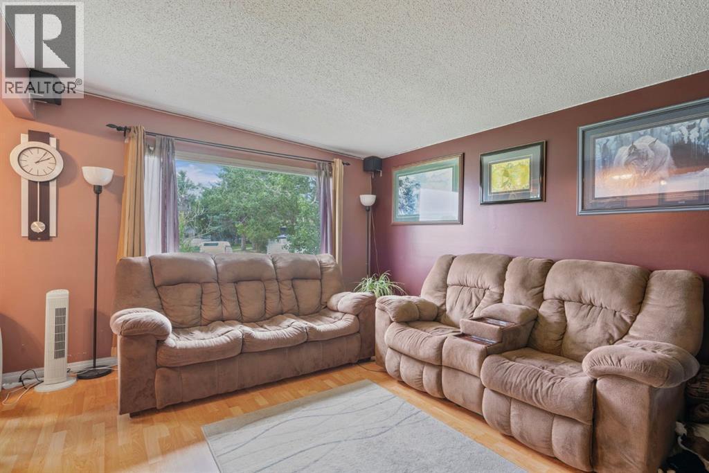 Single Family House Bi-level for Sale in  A Avenue SE Dover Calgary 