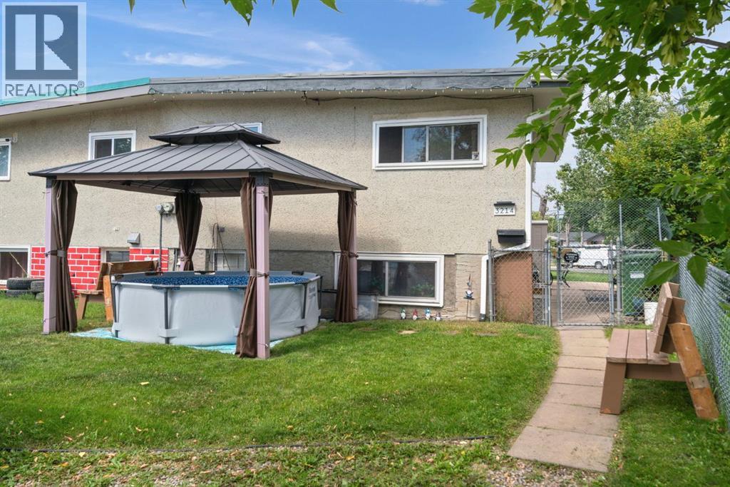 Single Family House Bi-level for Sale in  A Avenue SE Dover Calgary 