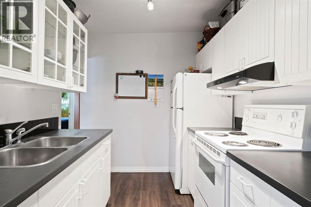 Single Family House Bi-level for Sale in  A Avenue SE Dover Calgary 