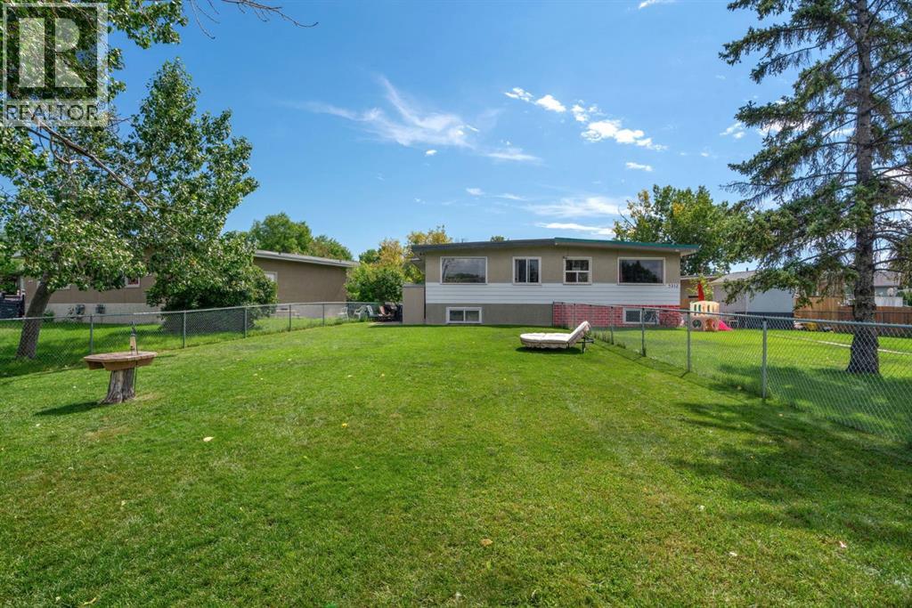 Single Family House Bi-level for Sale in  A Avenue SE Dover Calgary 