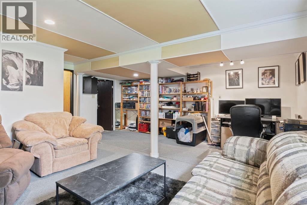 Single Family House Bi-level for Sale in  A Avenue SE Dover Calgary 